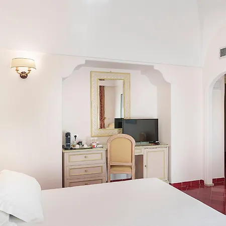 Grand Il Moresco ايسكيا