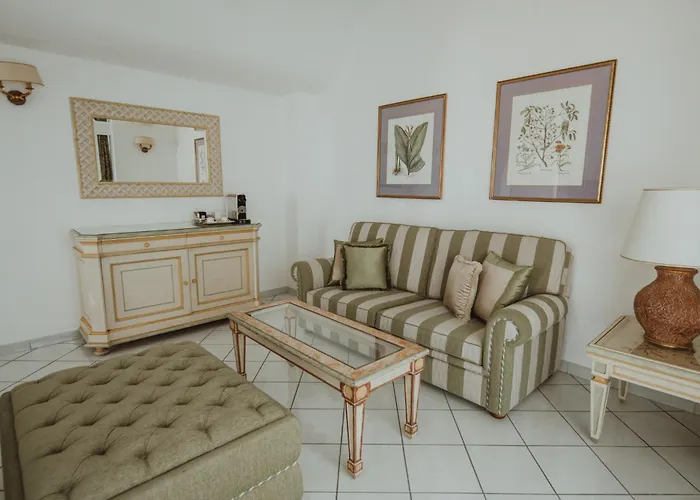 Hotel Grand Il Moresco 5*