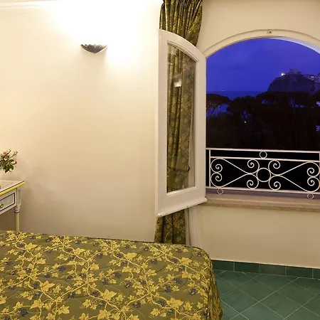 Hotel Grand Il Moresco 5*